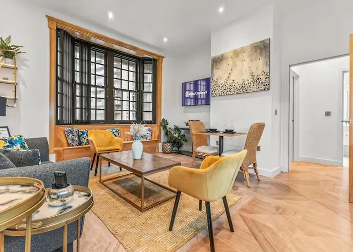 Beautifully 3Bed Restored Apartment Near Deansgate - Pass The Keys